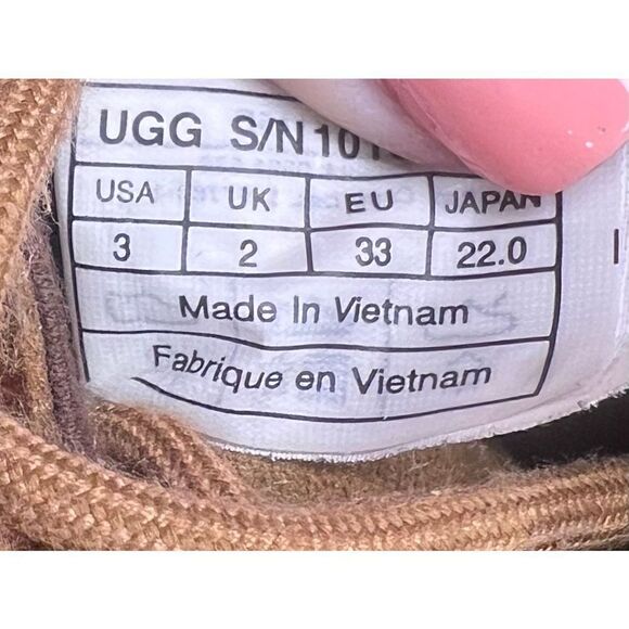 Ugg Lace Up Unisex Booties in Chestnut Size Youth 3 - Picture 8 of 8